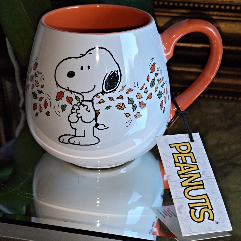 XL Snoopy Peanuts Autumn Leaves Coffee Mug Cup HAPPY FALL.